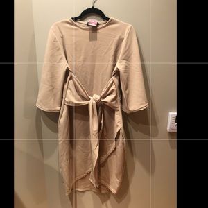NWT Tan dress tie front XL maternity